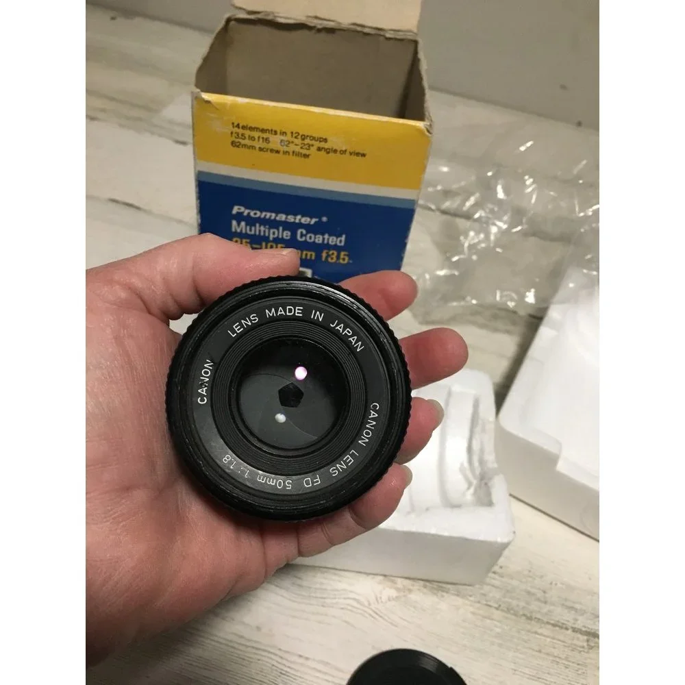 Promaster Multiple Coated 36-105mm f3.5 compact variable-focusing automatic zoom